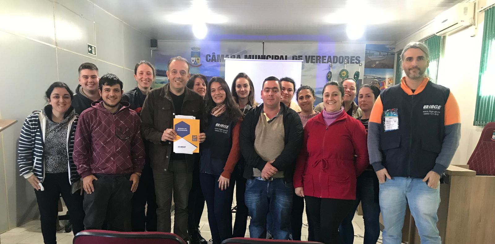 Censo 2022. Integrantes do IBGE estão utilizando o plenário da Casa Legislativa para treinamento para o Censo que iniciará dia 1° de agosto.